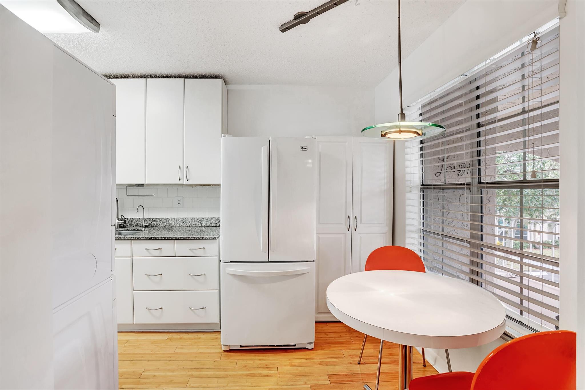 PALM GREENS AT VILLA DEL RAY CONDO I - Residential