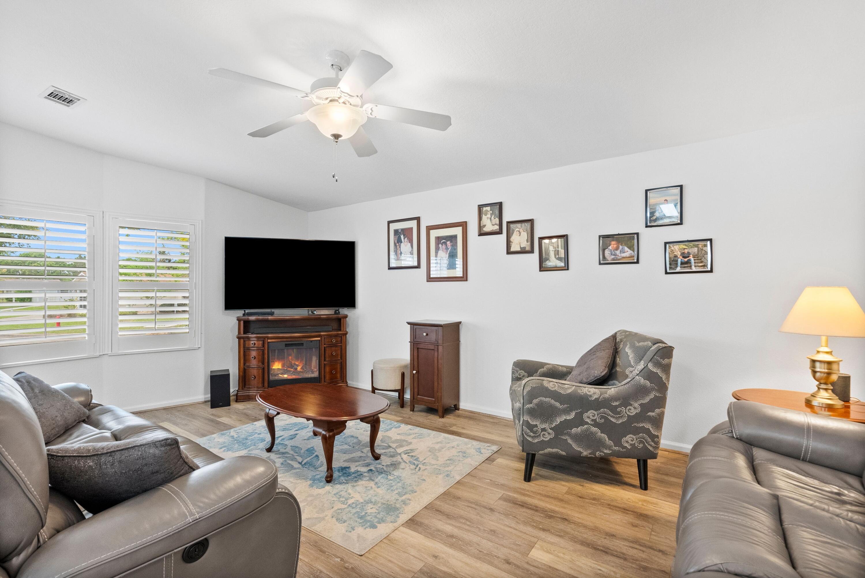 EAGLE RETREAT AT SAVANNA CLUB - Residential