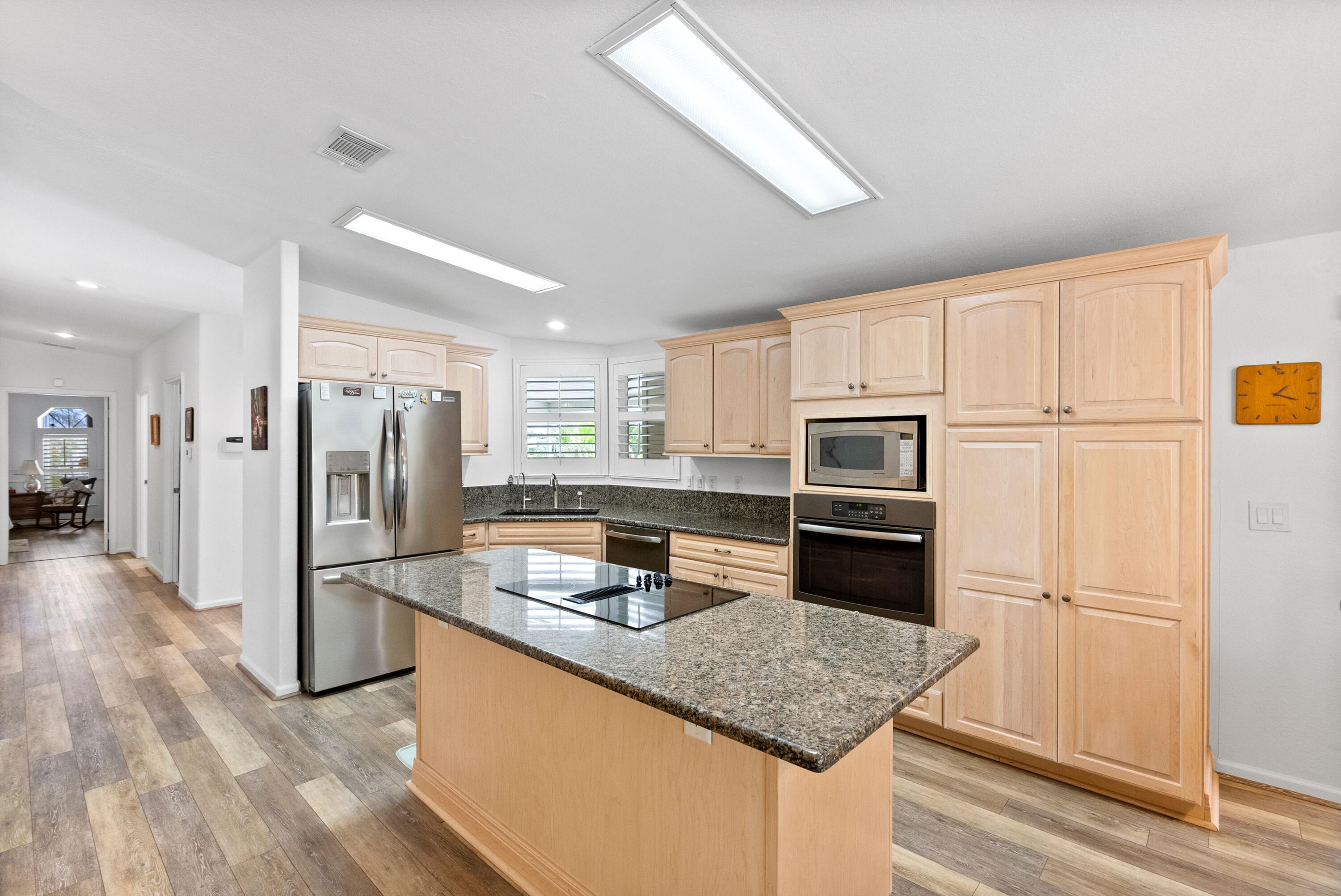 EAGLE RETREAT AT SAVANNA CLUB - Residential