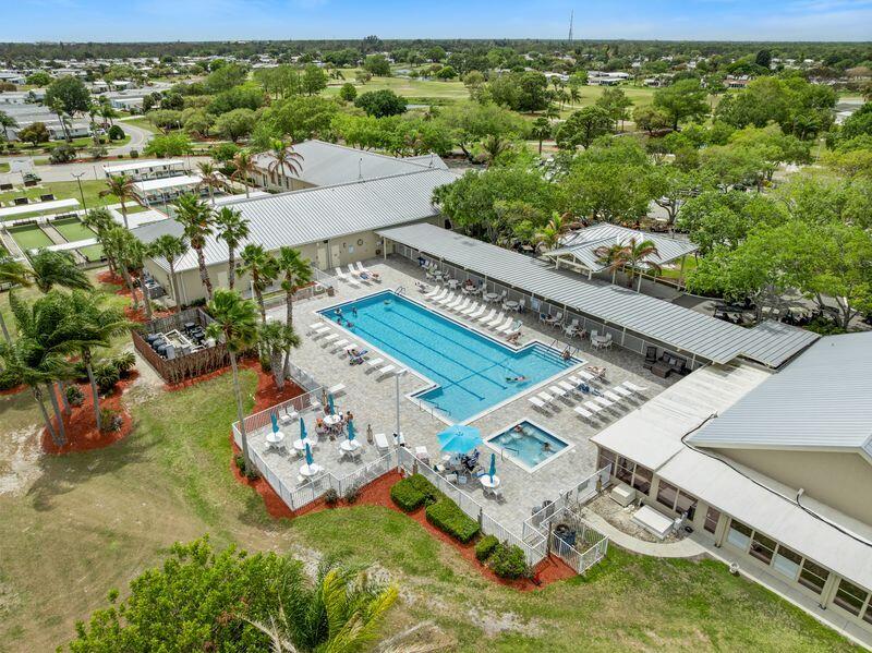 EAGLE RETREAT AT SAVANNA CLUB - Residential