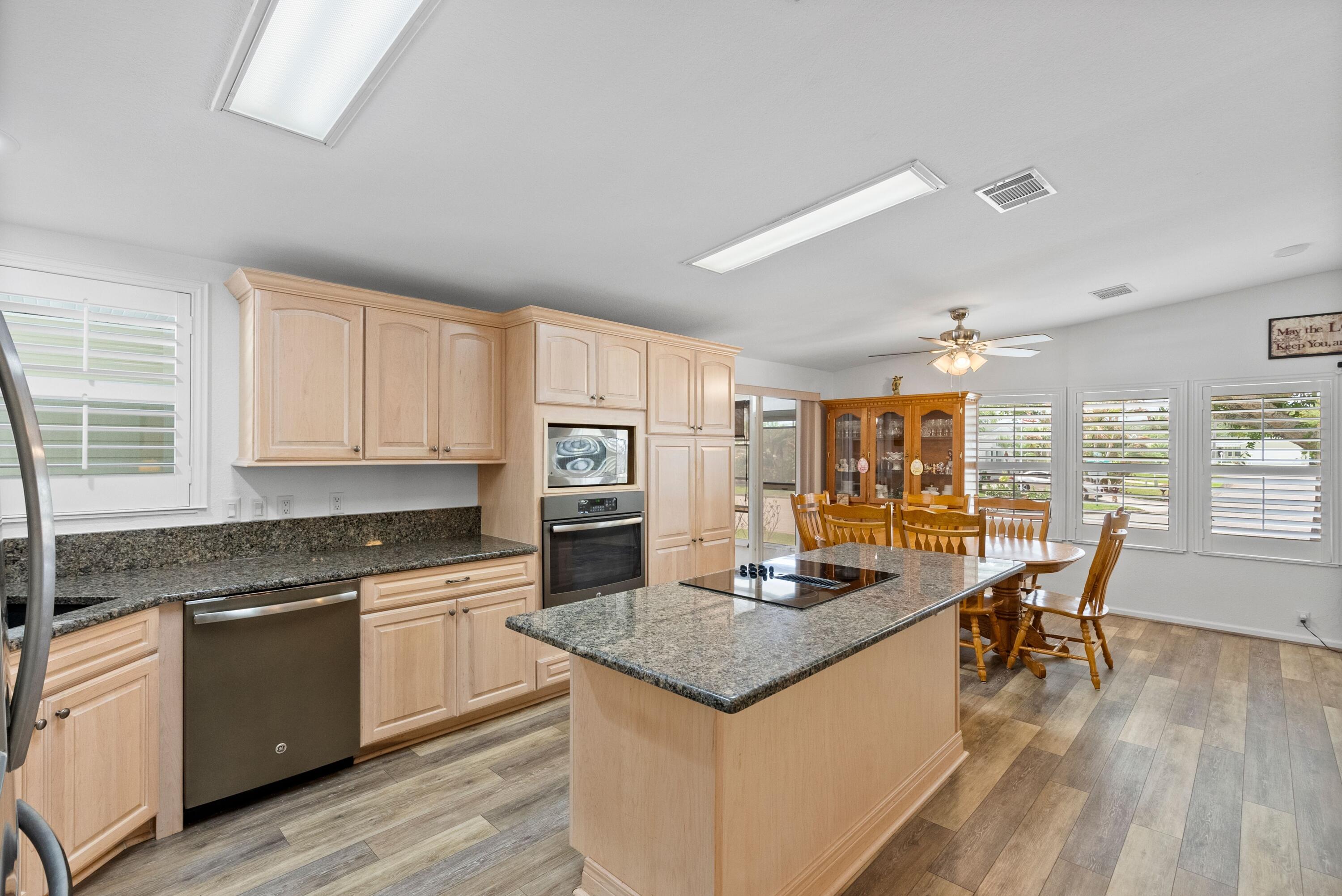 EAGLE RETREAT AT SAVANNA CLUB - Residential