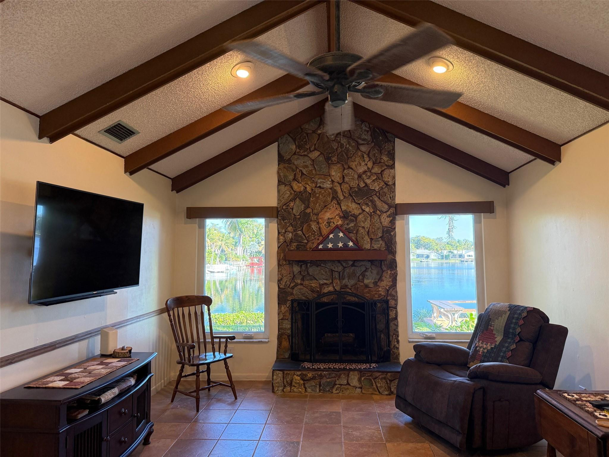 10253 SW 57th Court, Cooper City, FL, 33328/$874,000 4 10253 SW 57th Court