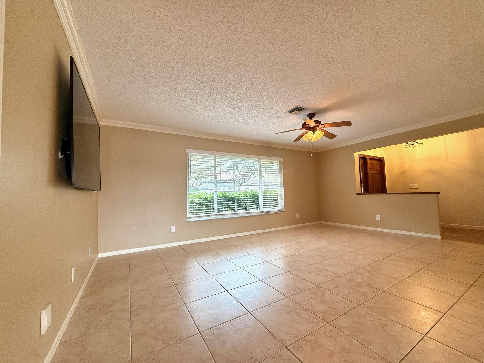 10253 SW 57th Court, Cooper City, FL, 33328/$874,000 3 10253 SW 57th Court