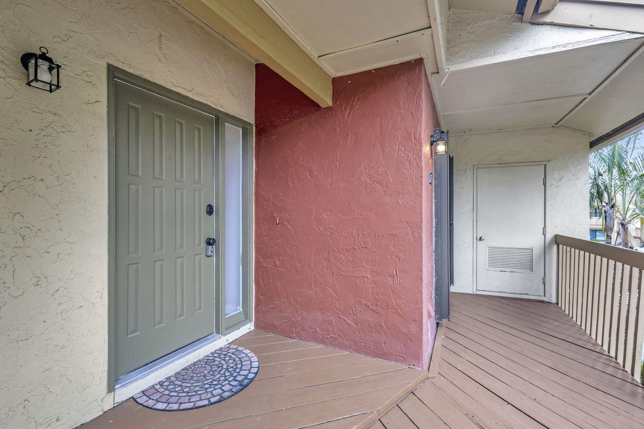 Properties 13145 CHADWICK Court 16