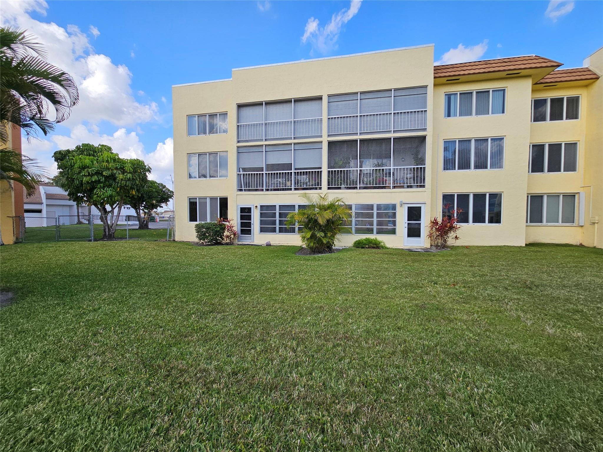 ROYAL PARK GARDENS 2-D CO - Residential
