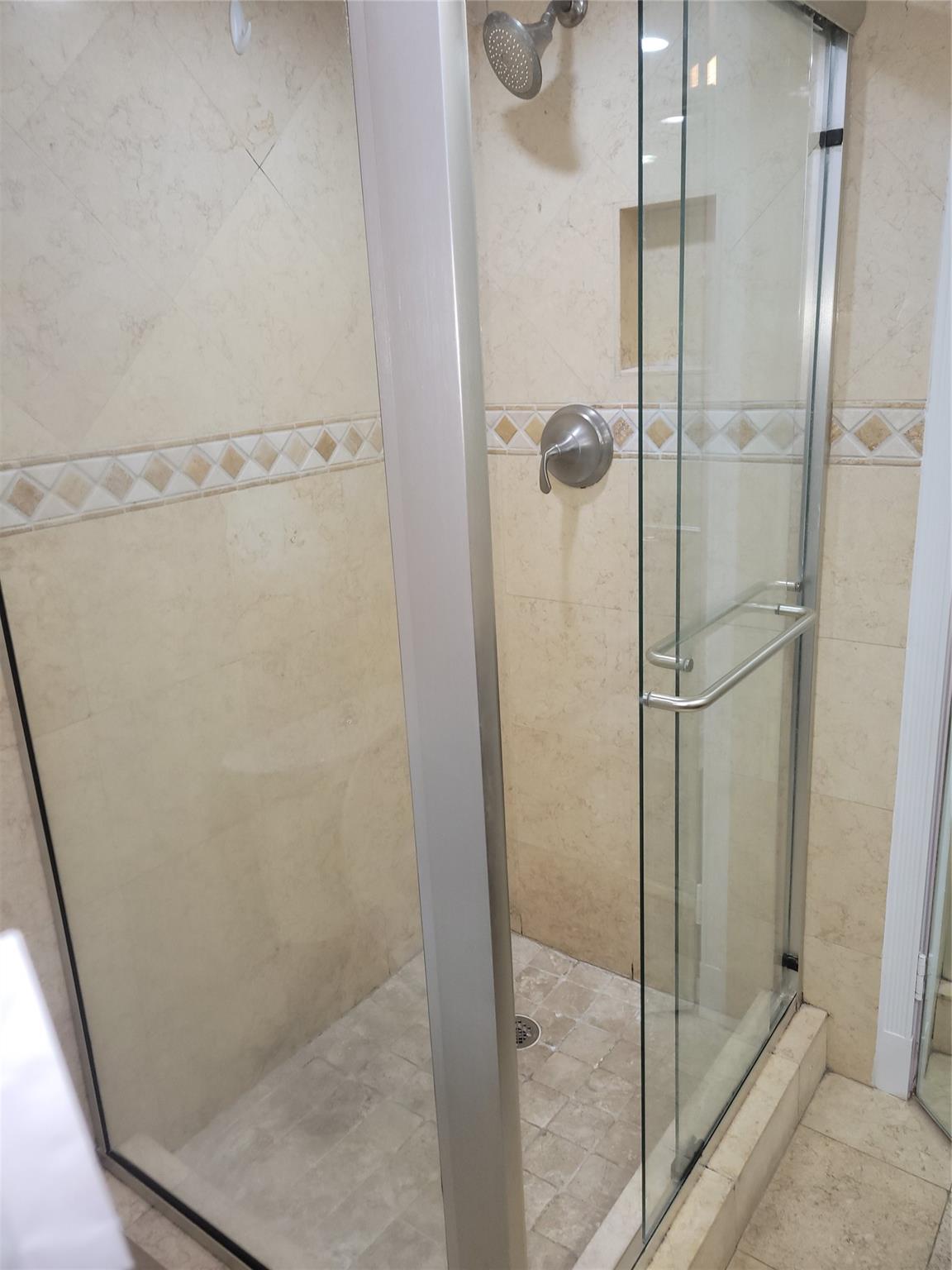 Stratford House Condo - Residential Lease