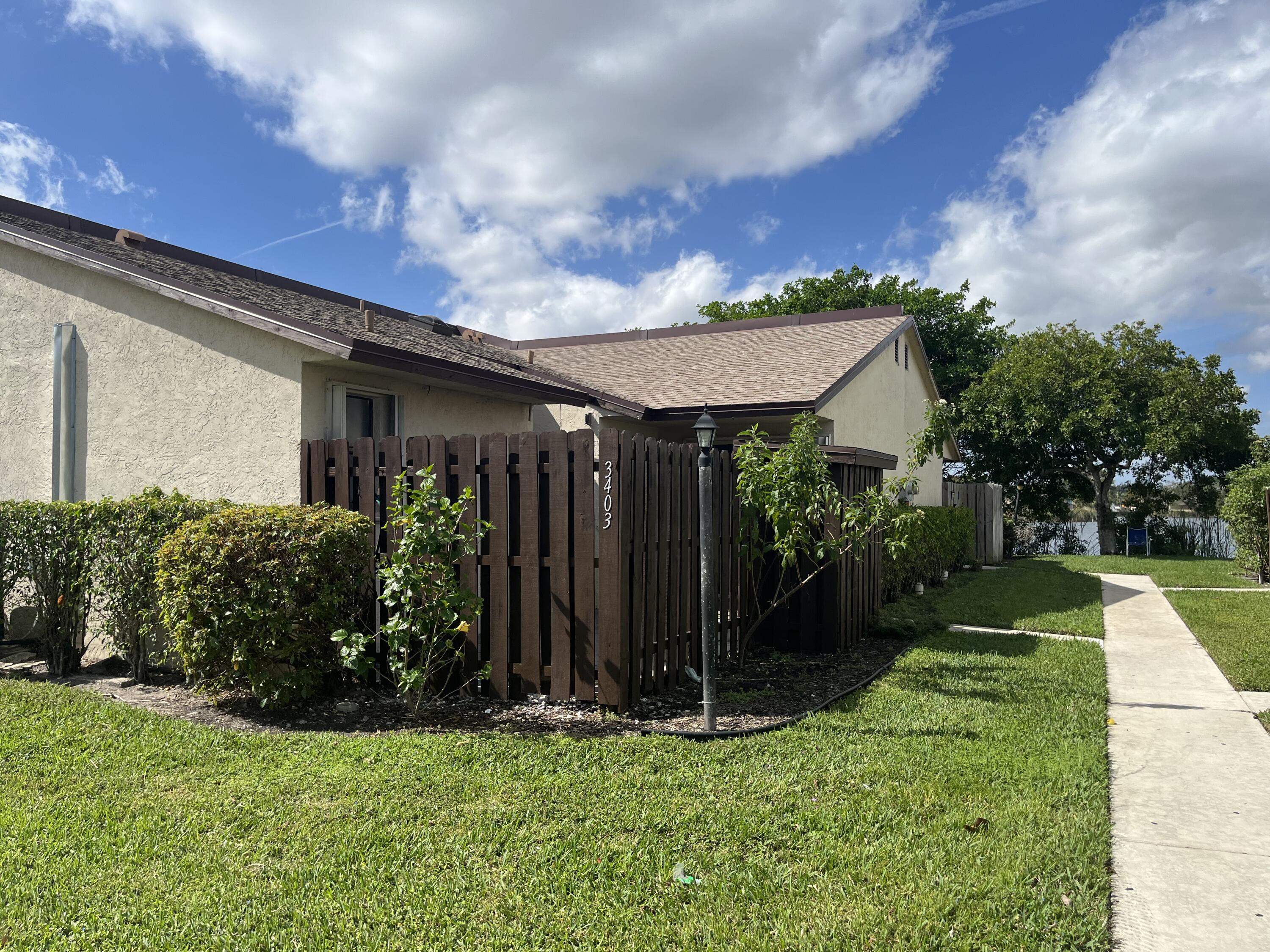 Very nice updated 2/2 Villa. Tiled throughout! Granite counter tops. Freshly painted. Large fenced in patio.