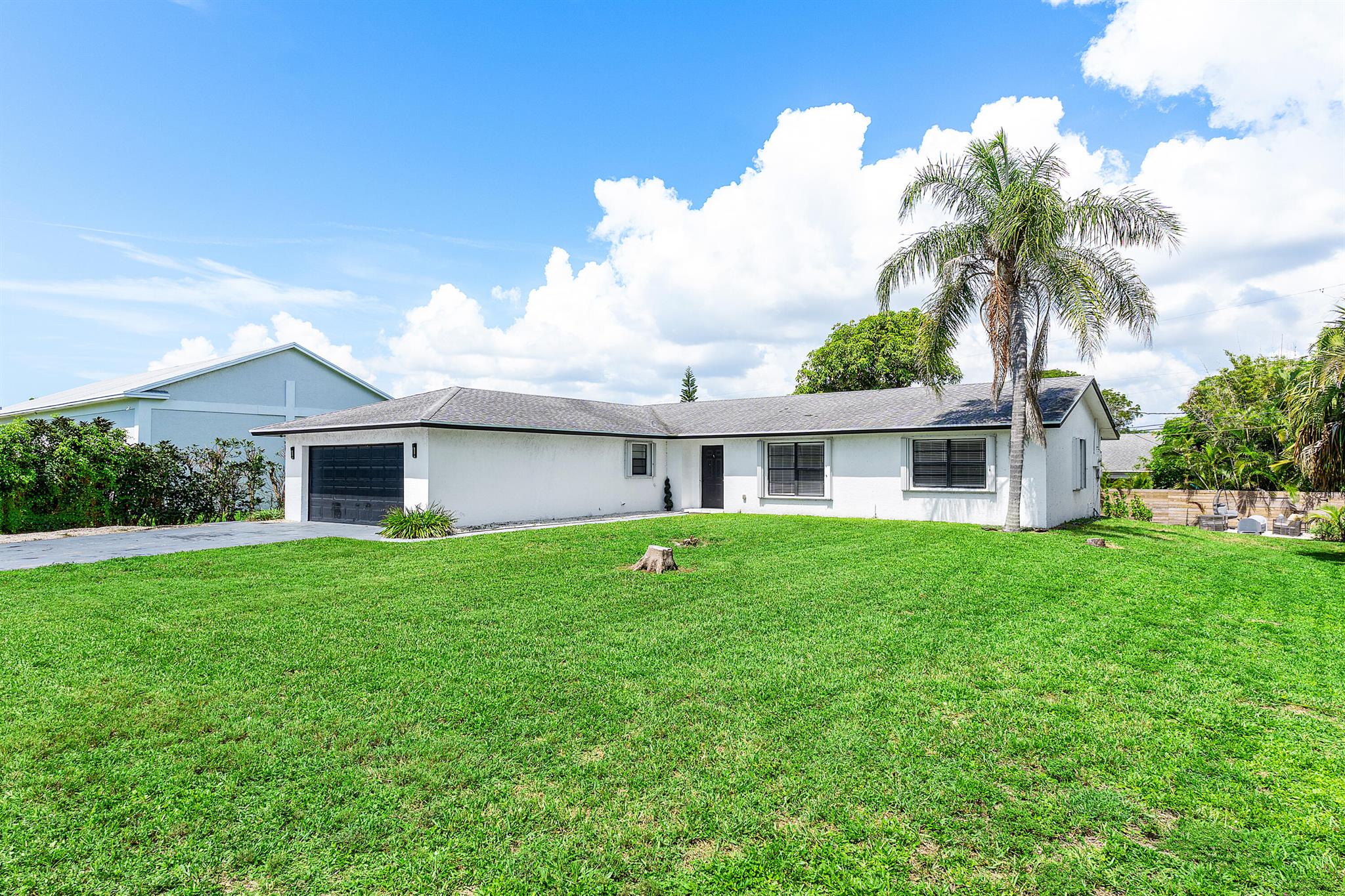 3135 S Seacrest Boulevard
