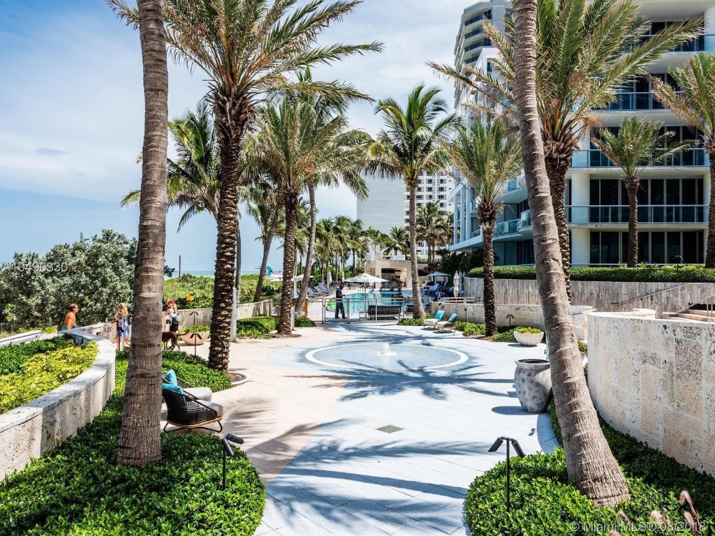 Carillon Miami Beach - Residential