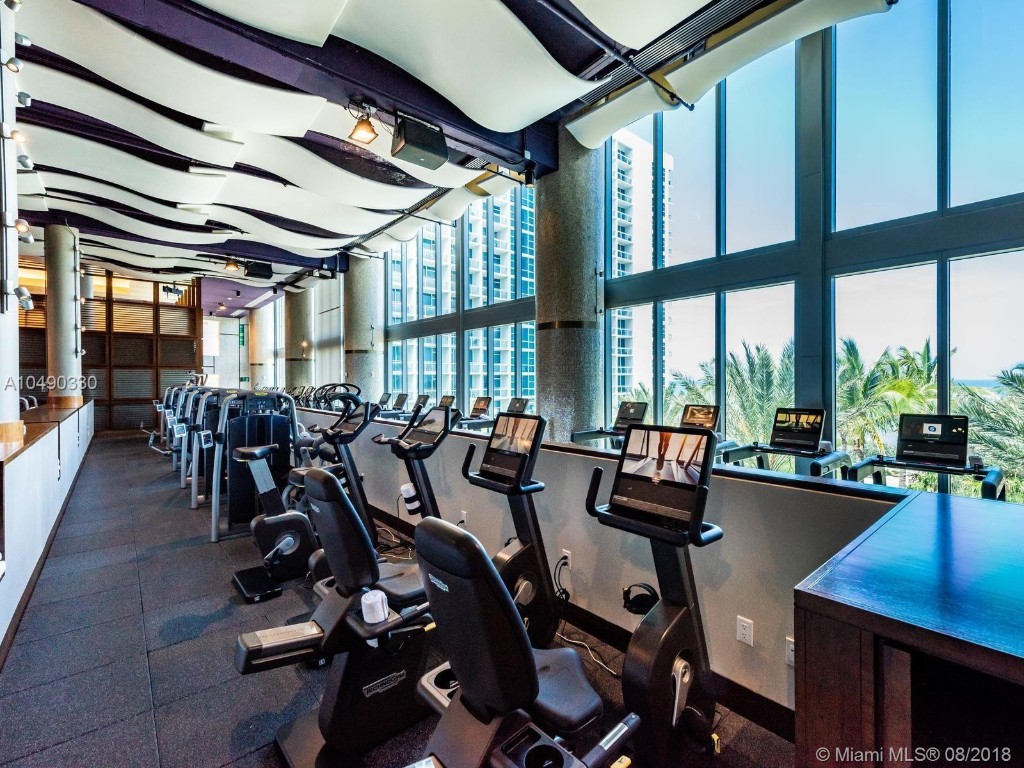 Carillon Miami Beach - Residential