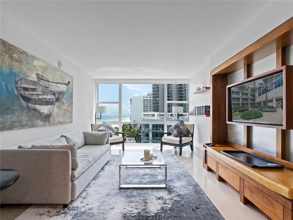 Carillon Miami Beach - Residential