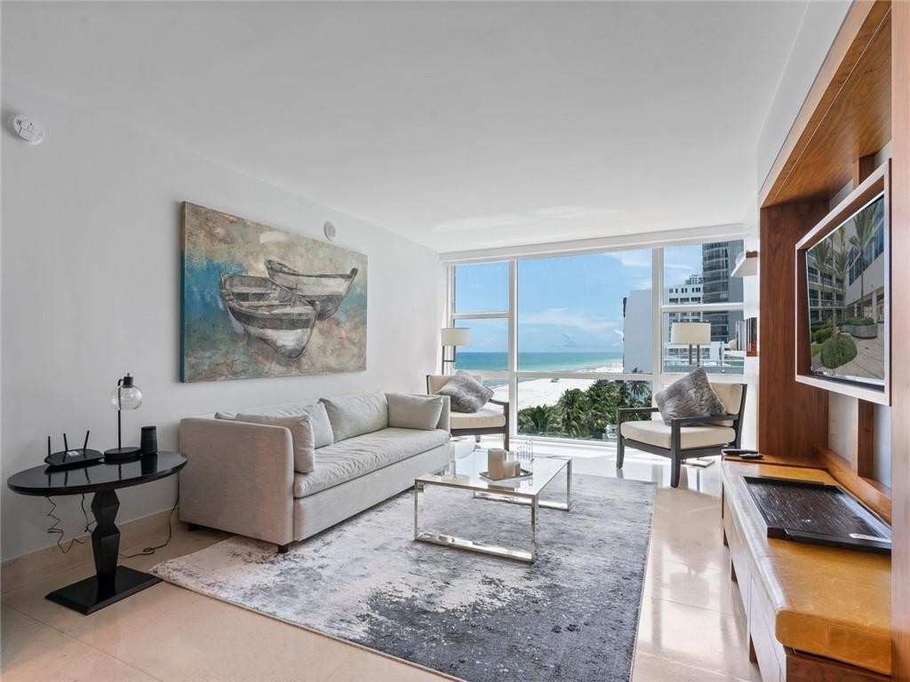 Carillon Miami Beach - Residential