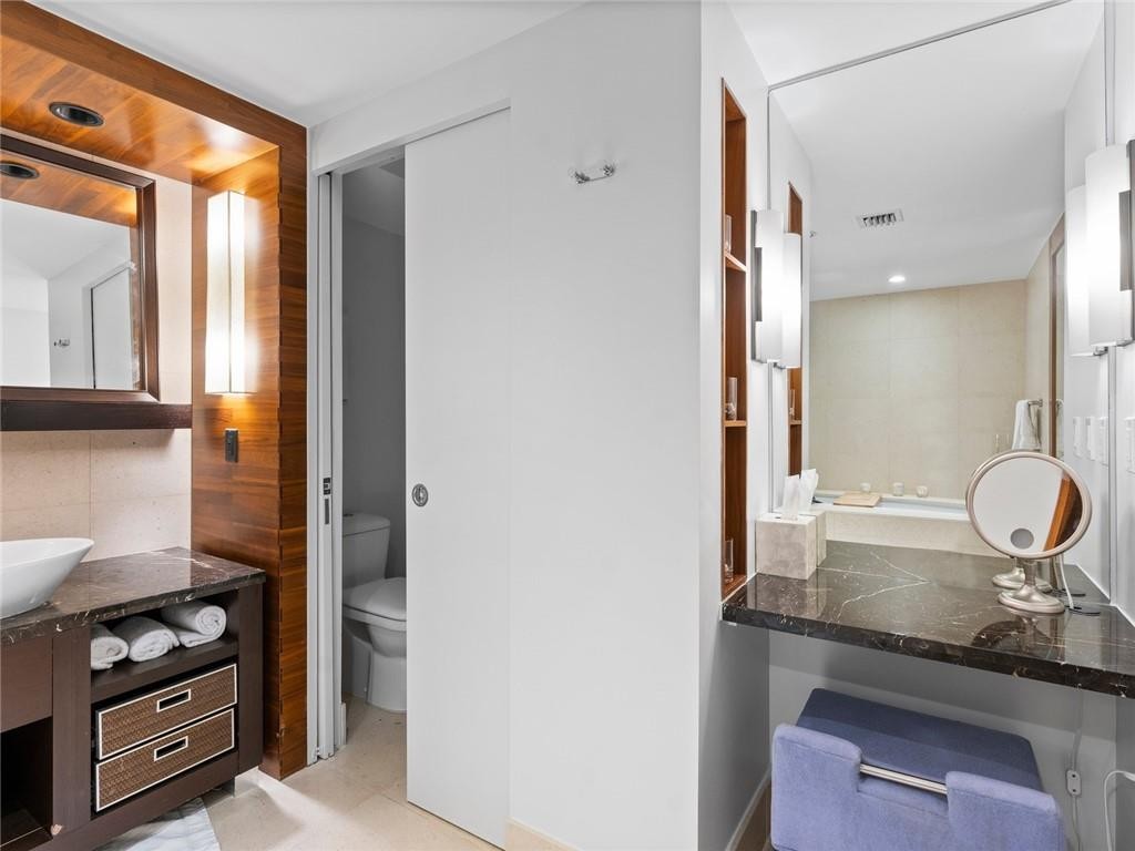 Carillon Miami Beach - Residential