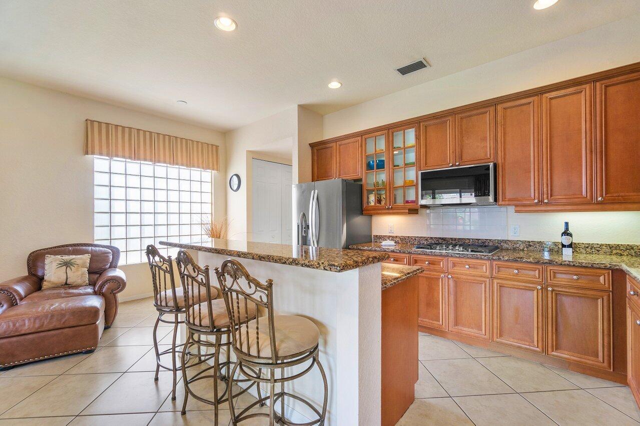 MIRABELLA AT MIRASOL B - Residential Lease