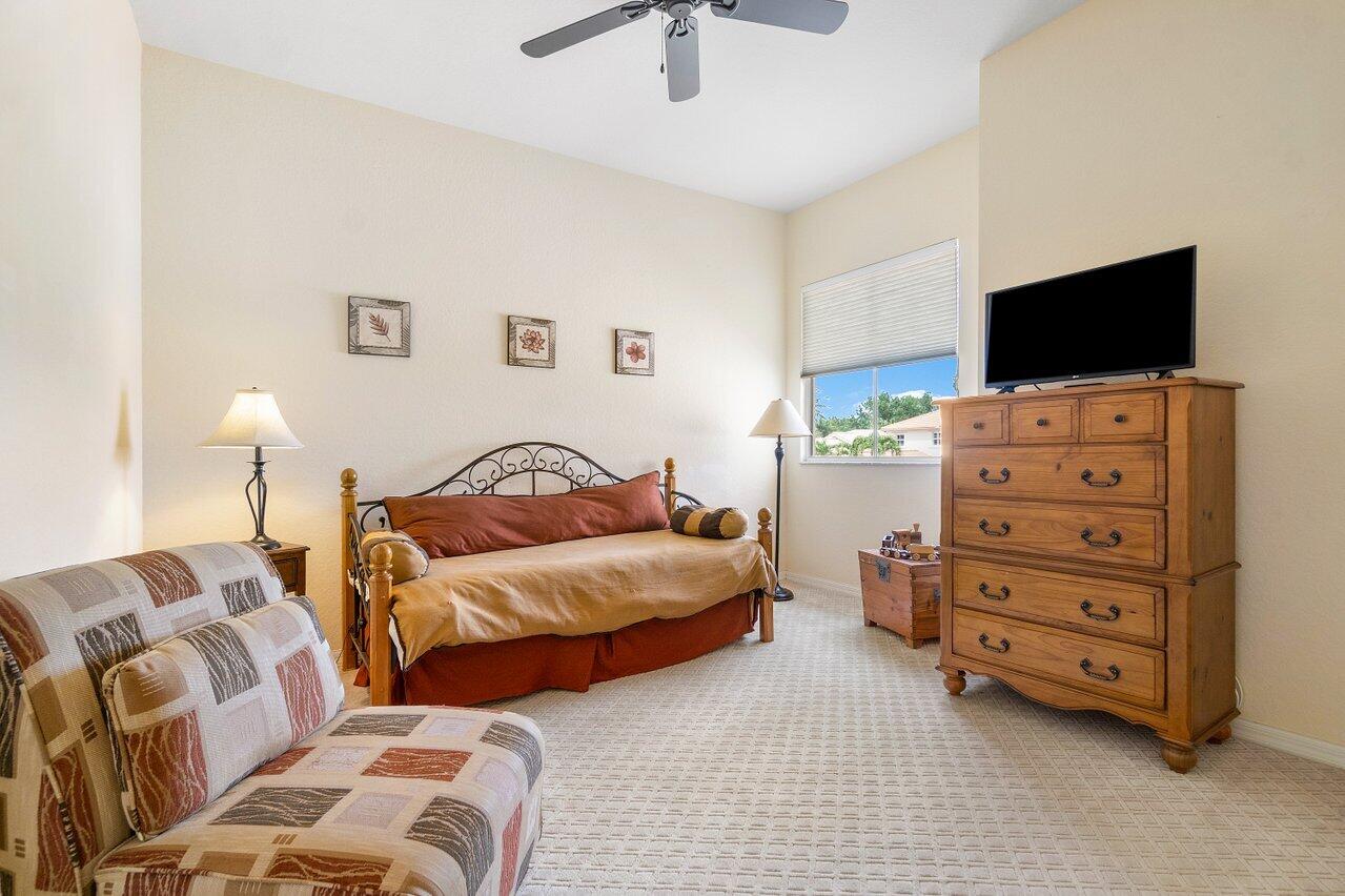 MIRABELLA AT MIRASOL B - Residential Lease