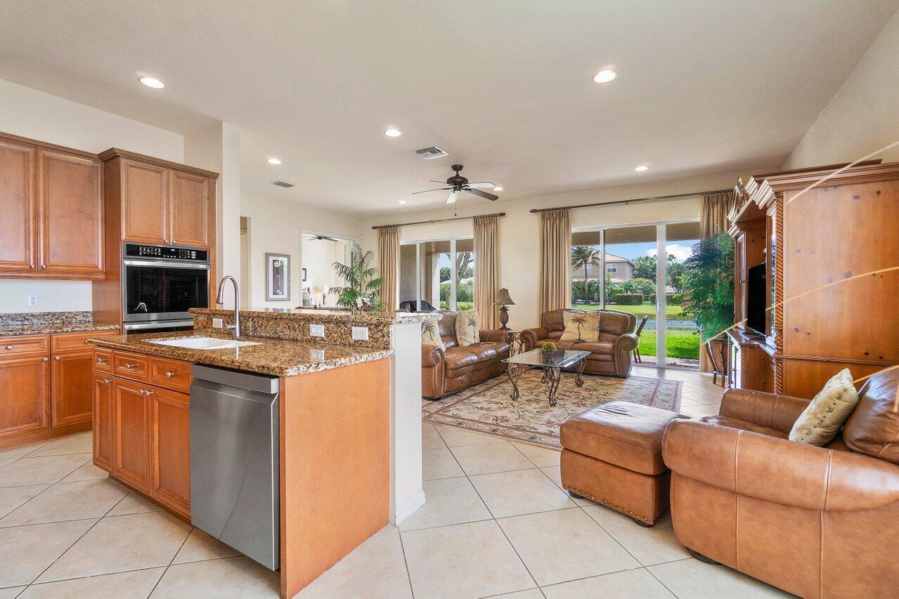 MIRABELLA AT MIRASOL B - Residential Lease