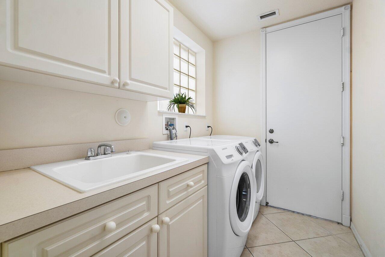 MIRABELLA AT MIRASOL B - Residential Lease