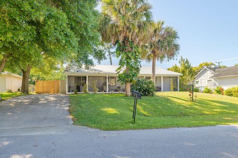 1415 16th Court SW Vero Beach FL 32962