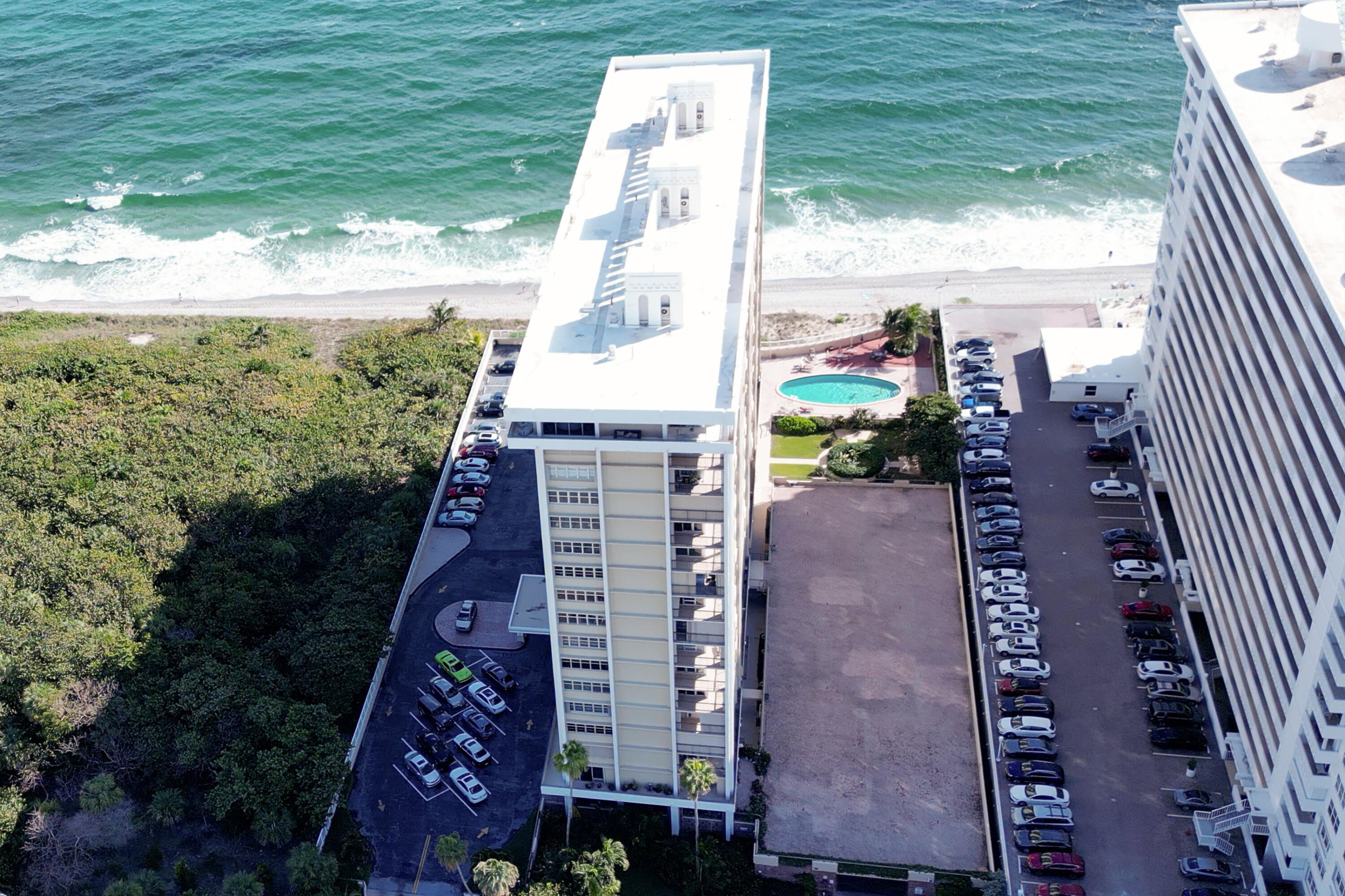 CLOISTER DEL MAR CONDO - Residential