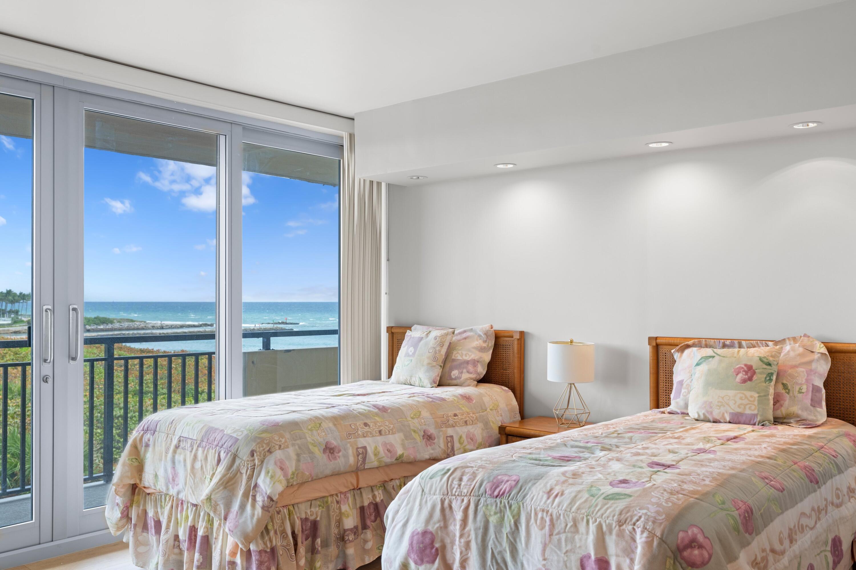 CLOISTER DEL MAR CONDO - Residential