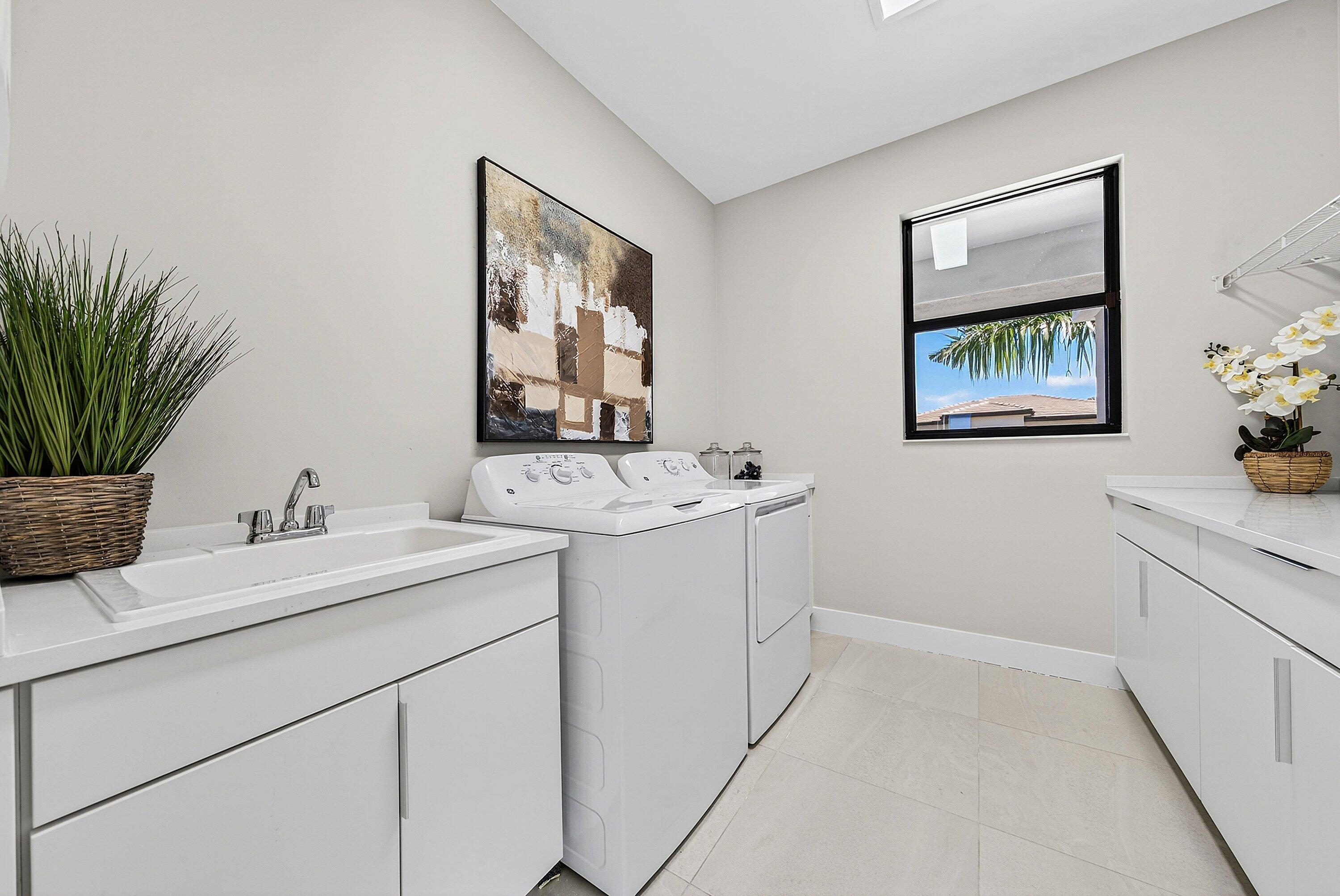 LOTUS EDGE - Residential Lease