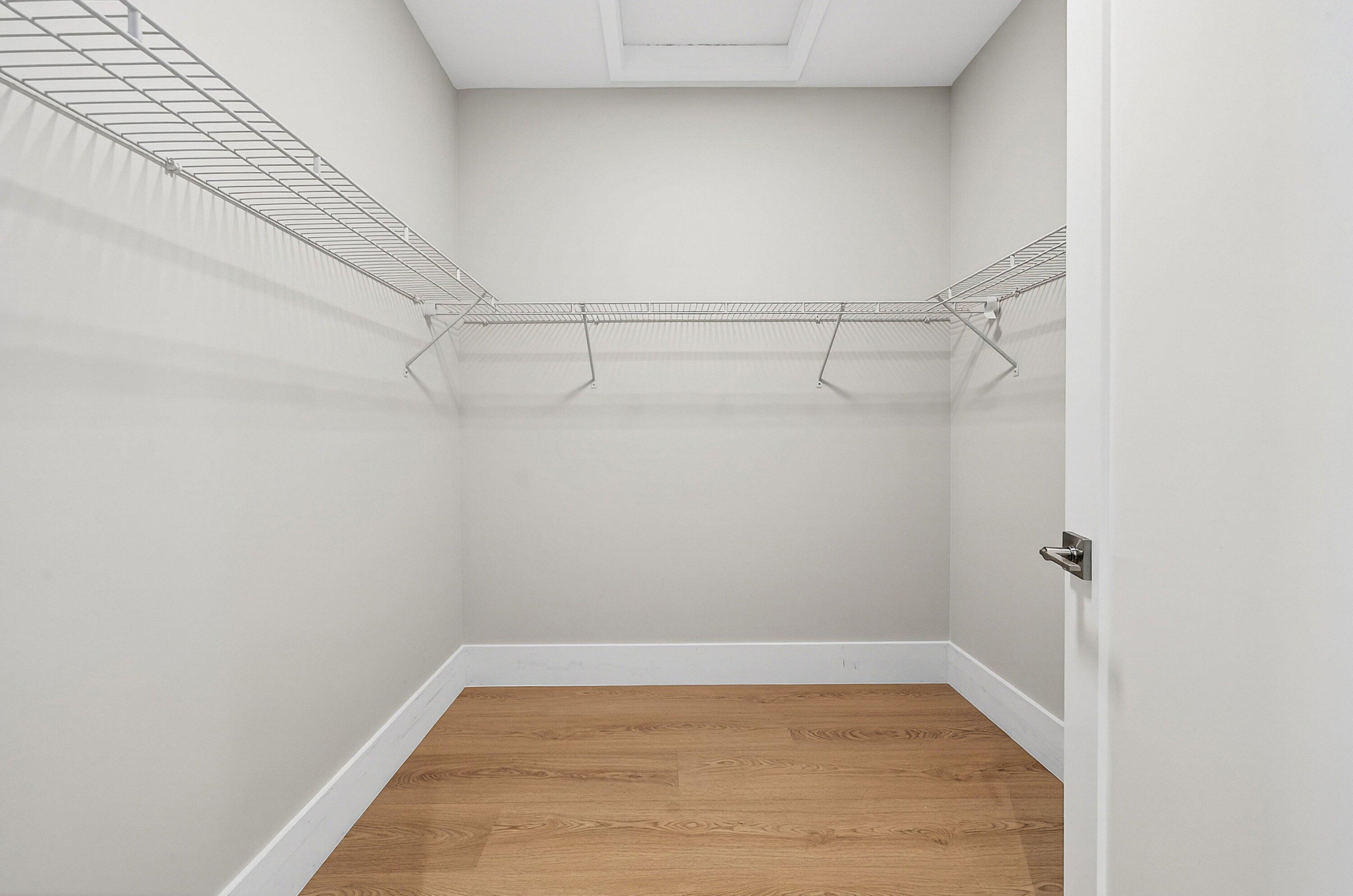 LOTUS EDGE - Residential Lease