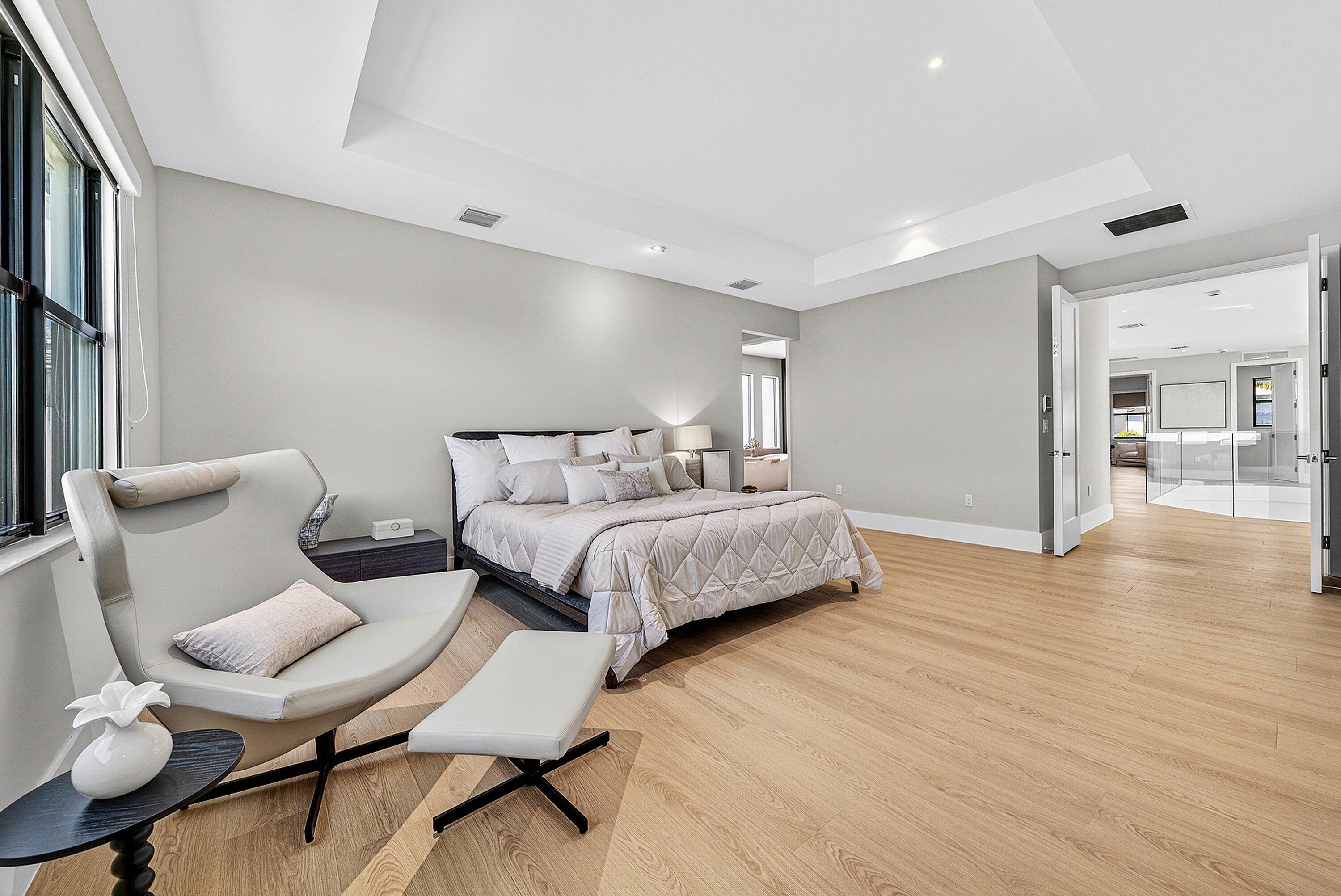 LOTUS EDGE - Residential Lease