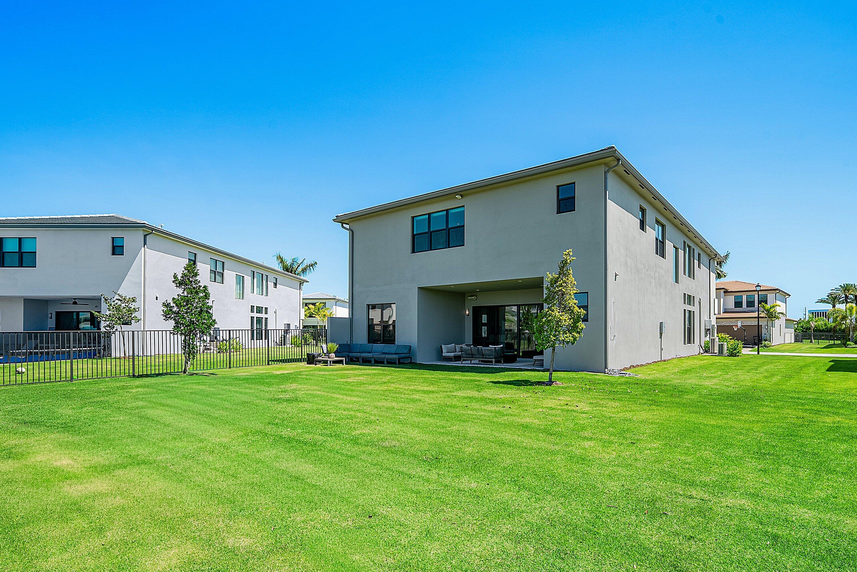 LOTUS EDGE - Residential Lease