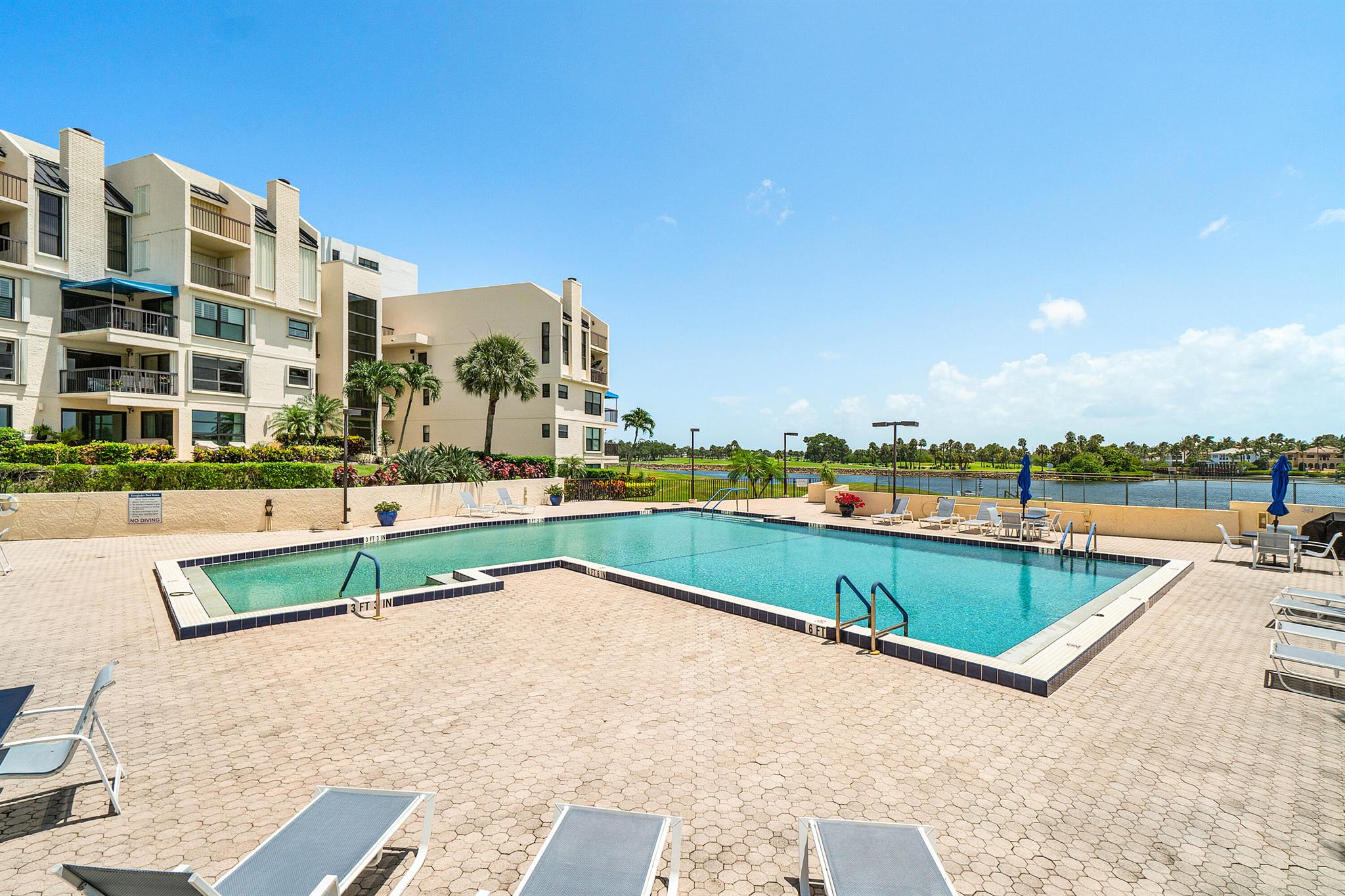 EVERGLADES OF NORTH PALM - Residential Lease