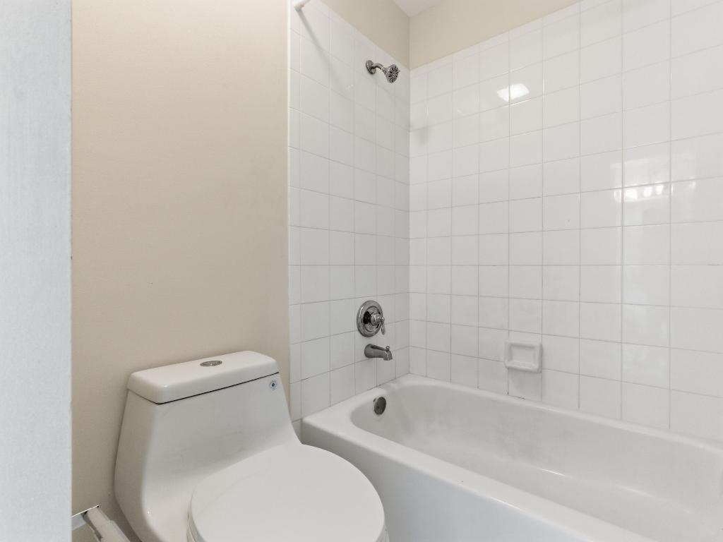 WELLINGTON DOWNS - Residential