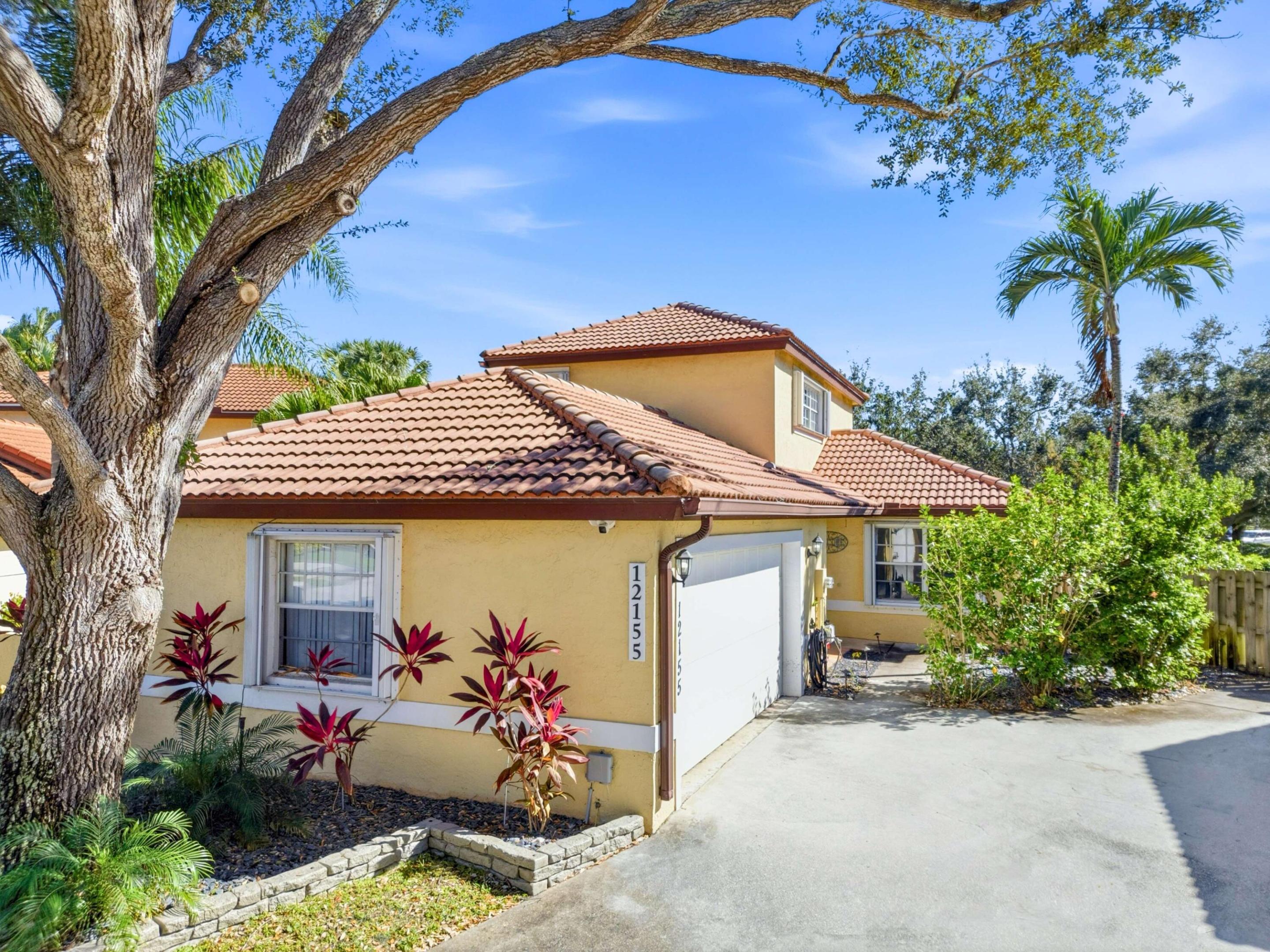 WELLINGTON DOWNS - Residential