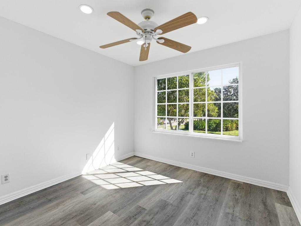 WELLINGTON DOWNS - Residential