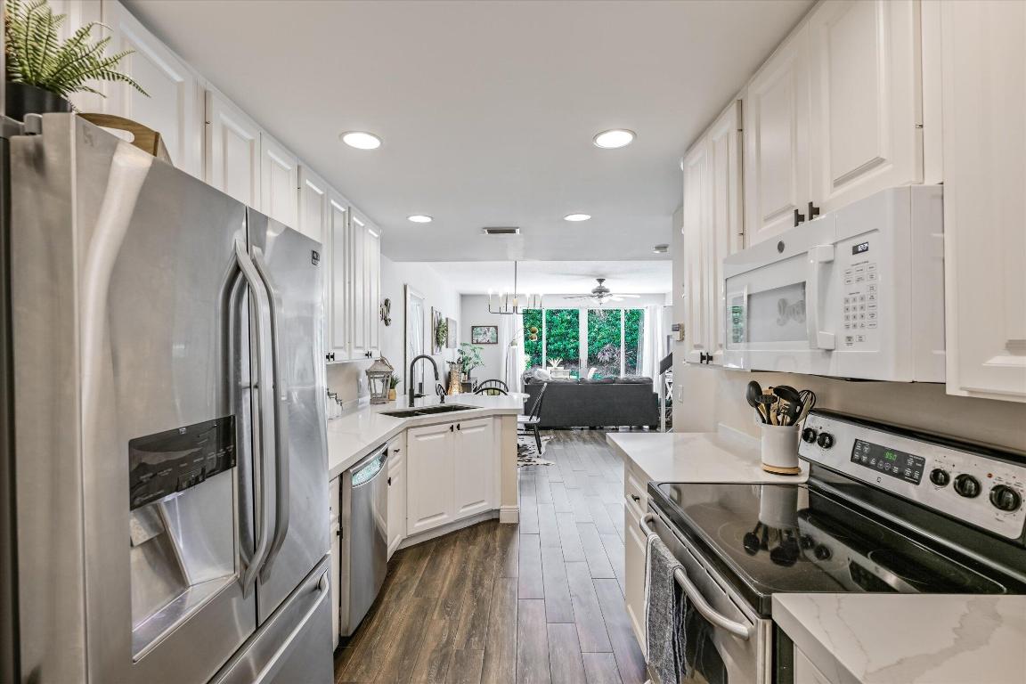 187 Santa Barbara Way