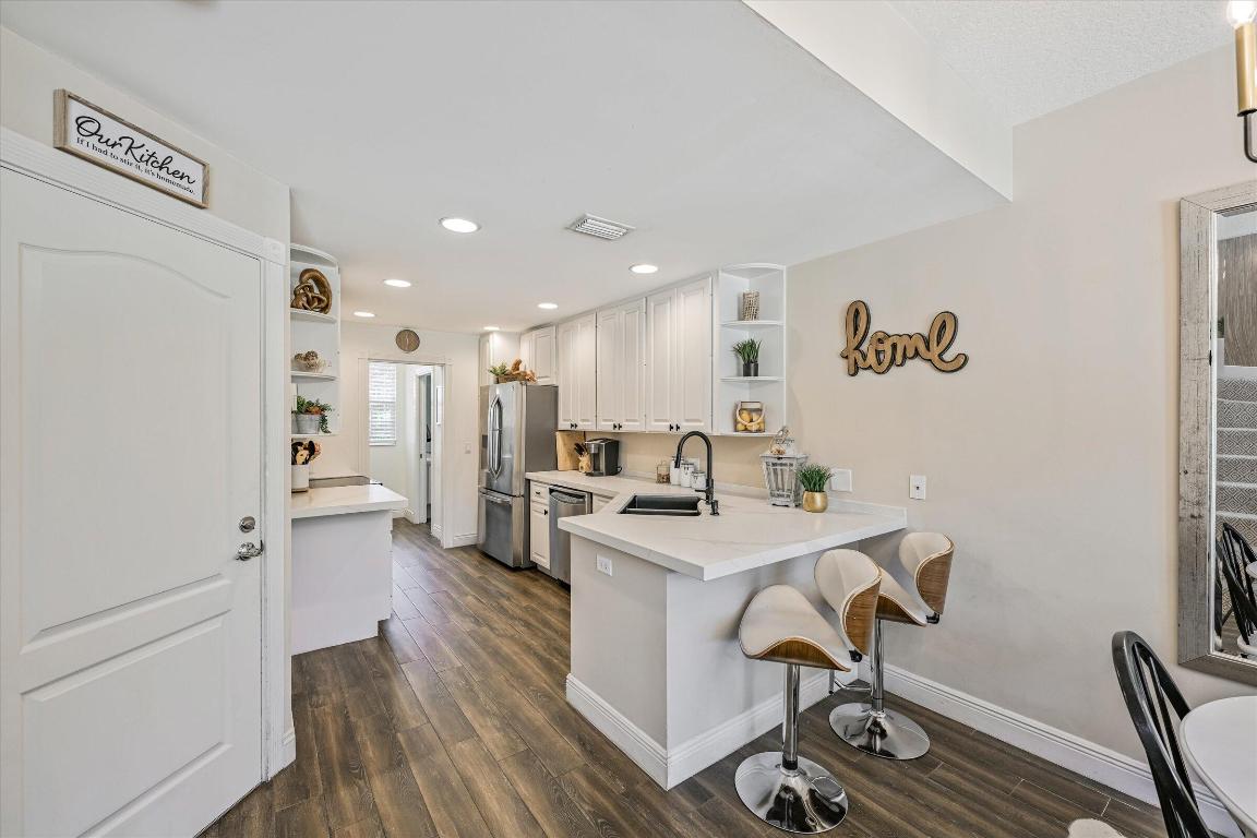 187 Santa Barbara Way