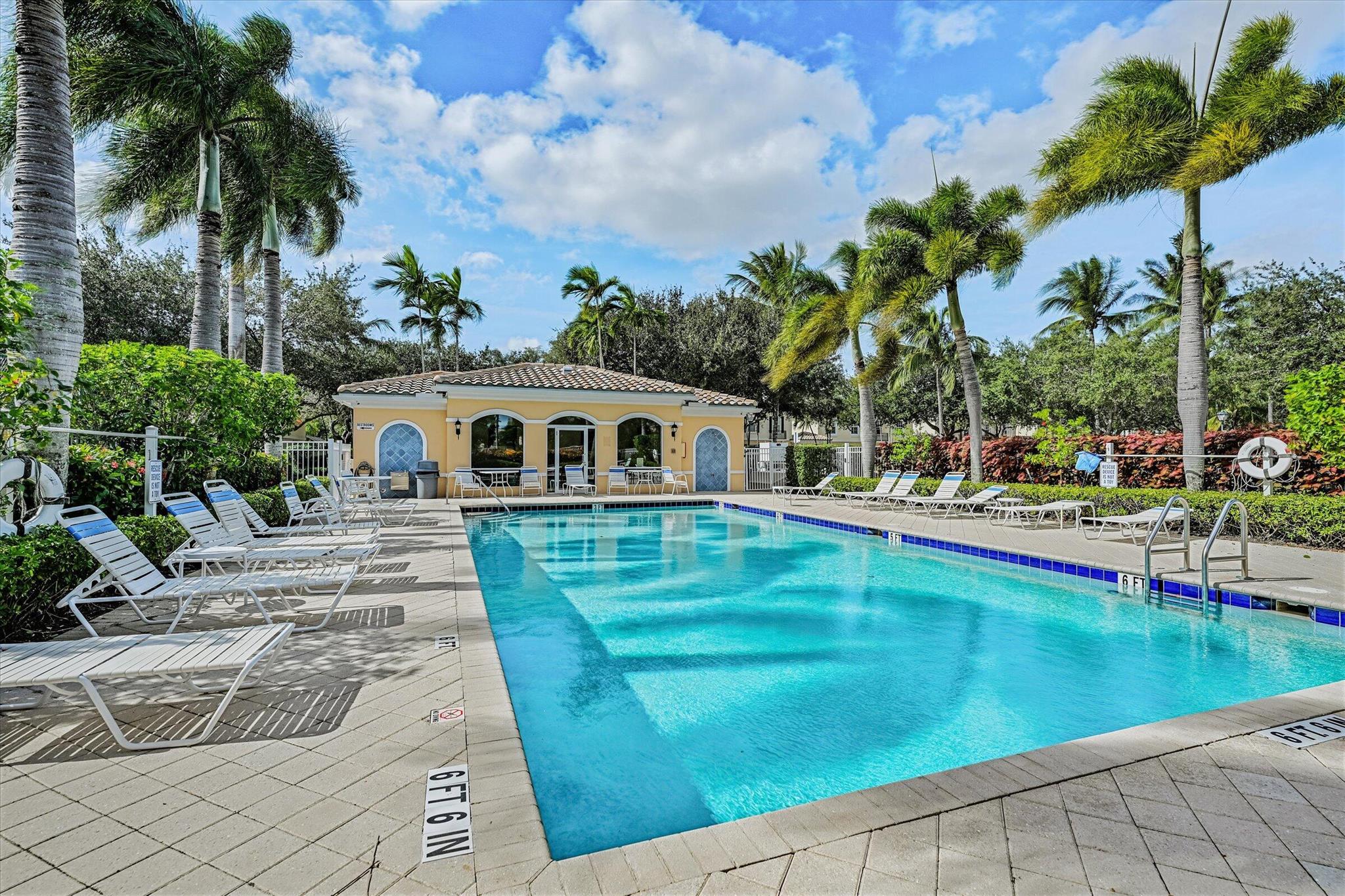 CATALINA LAKES - Residential