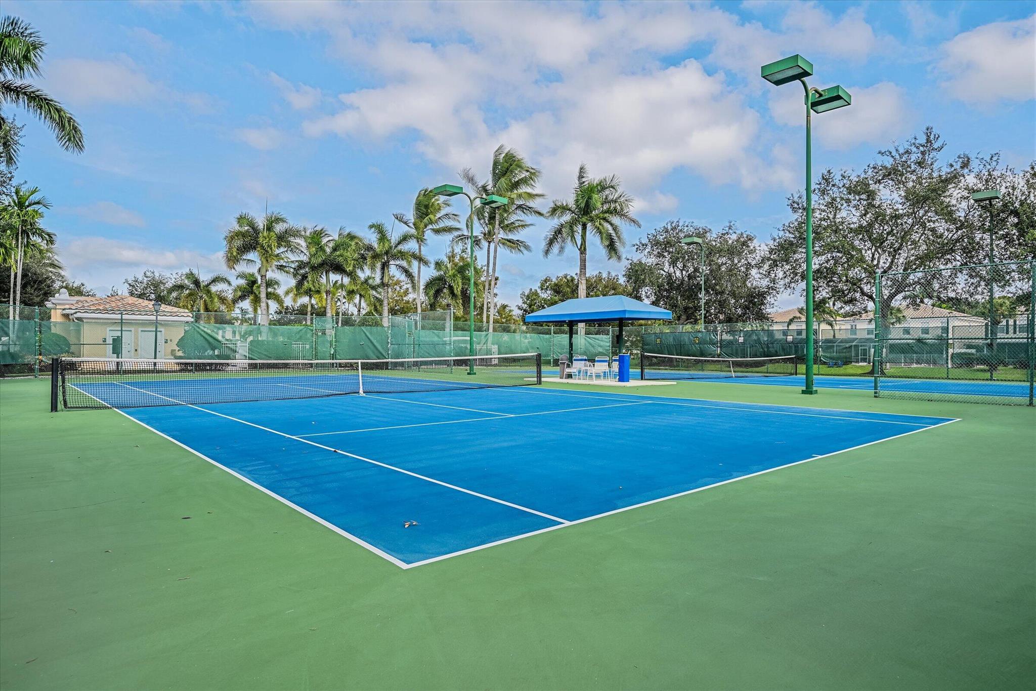 CATALINA LAKES - Residential