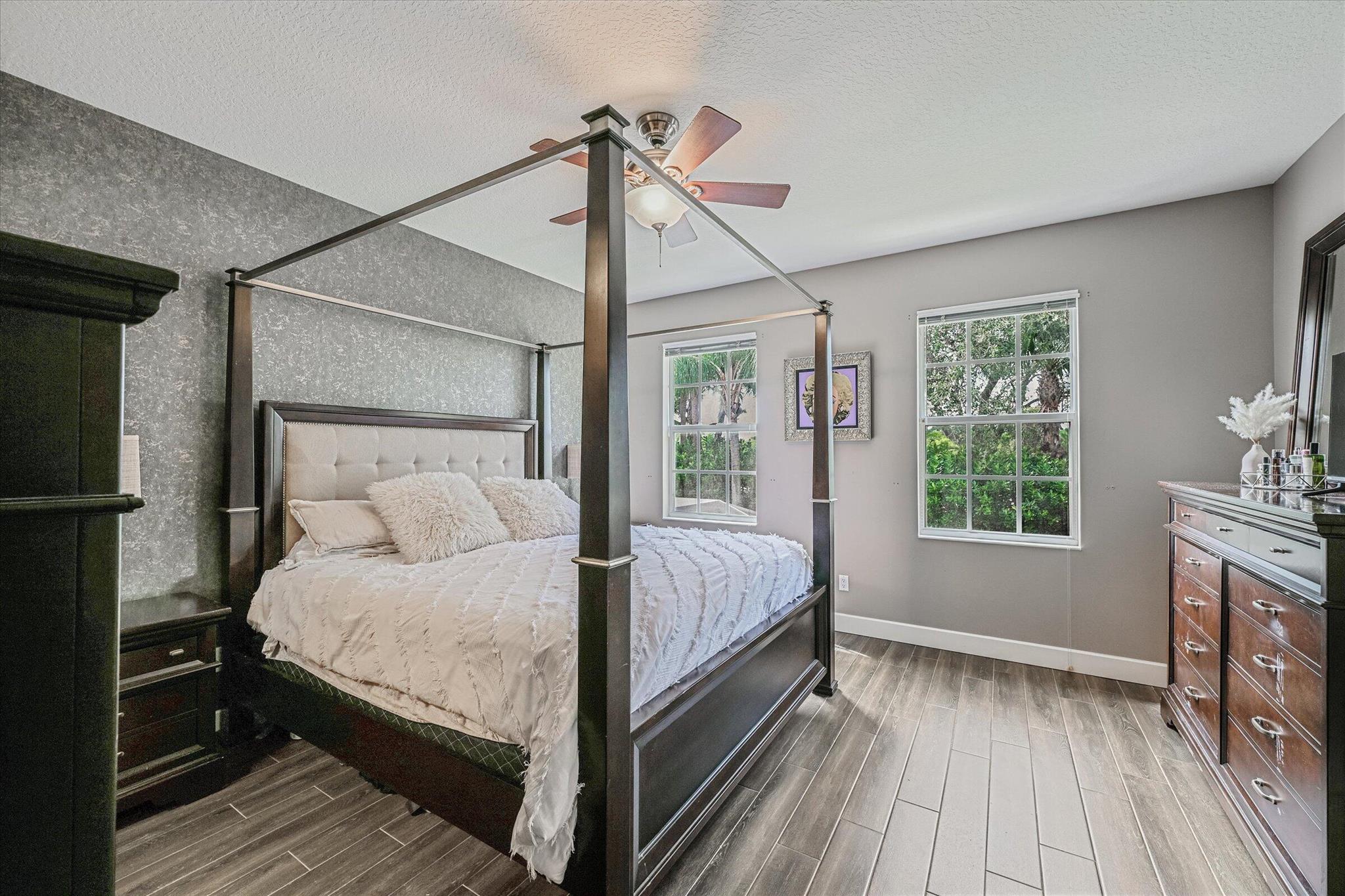 CATALINA LAKES - Residential