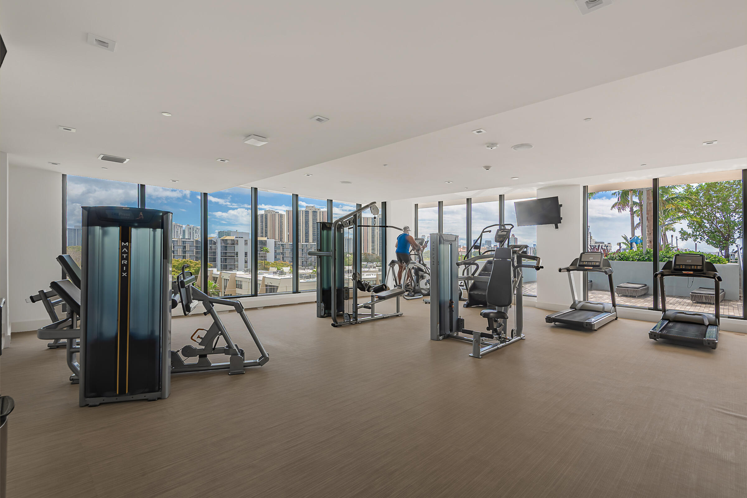 AVENTURA PARKSQUARE RESIDENCES CONDO - Residential