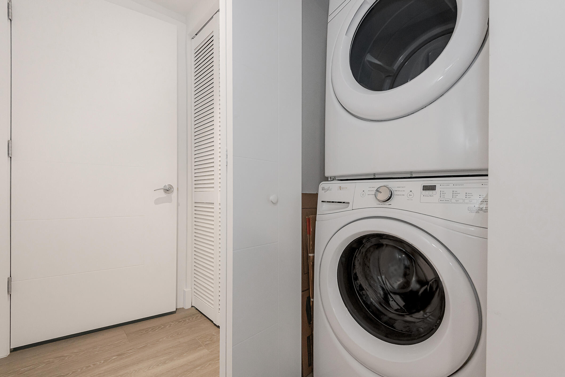 AVENTURA PARKSQUARE RESIDENCES CONDO - Residential