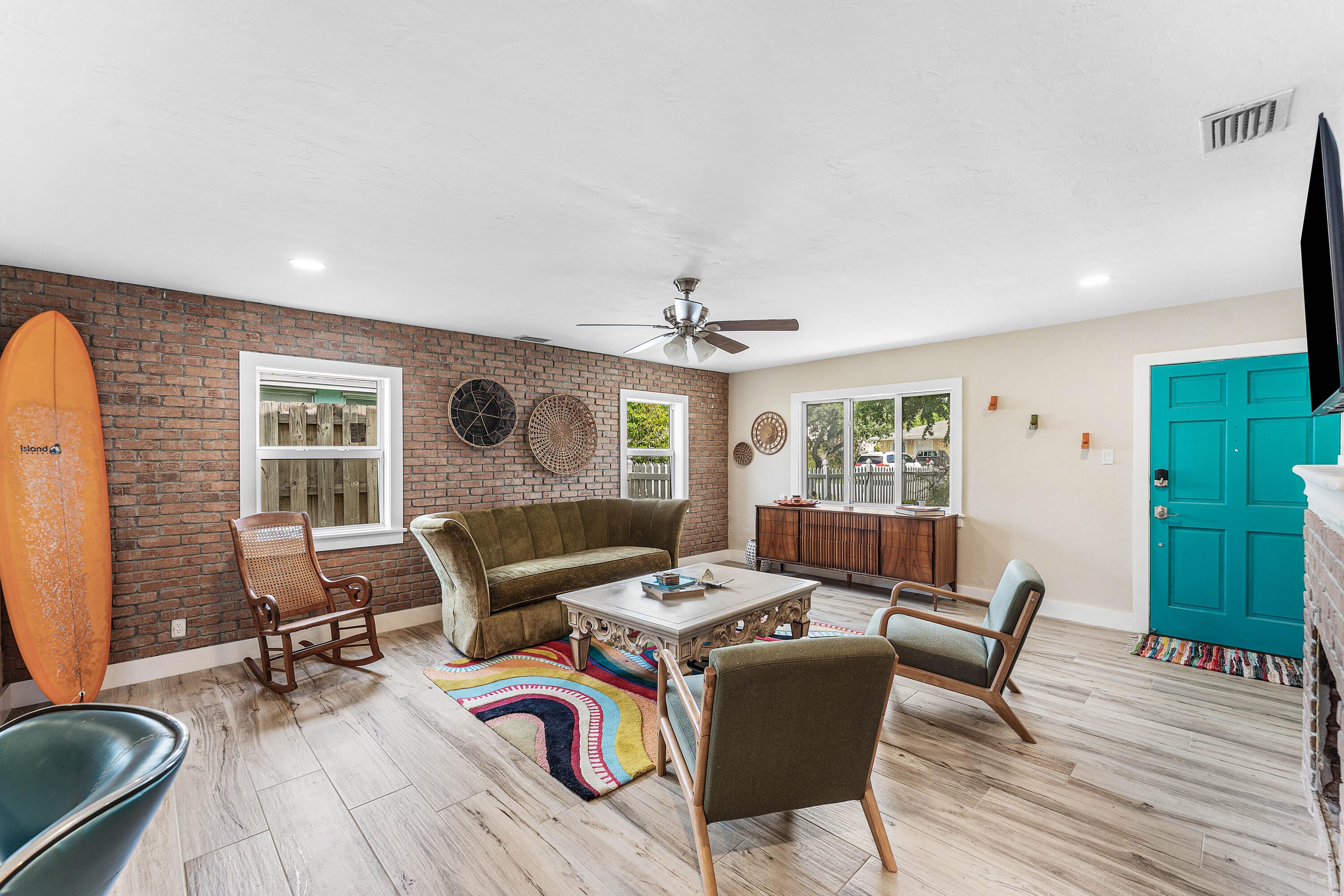 318 W Mango Street W
