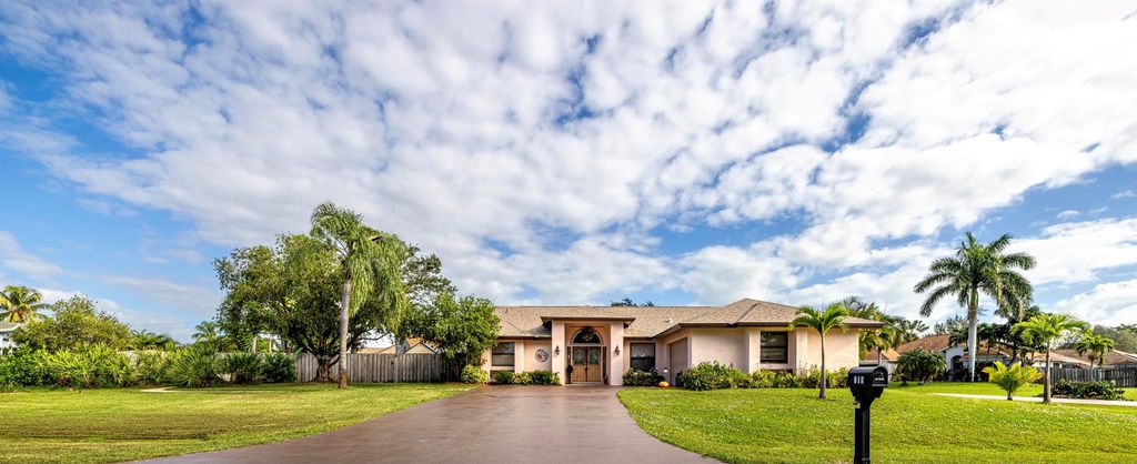 Photo of 715 SE Ablett Lane, Port Saint Lucie, FL 34984 (MLS # R10923061)