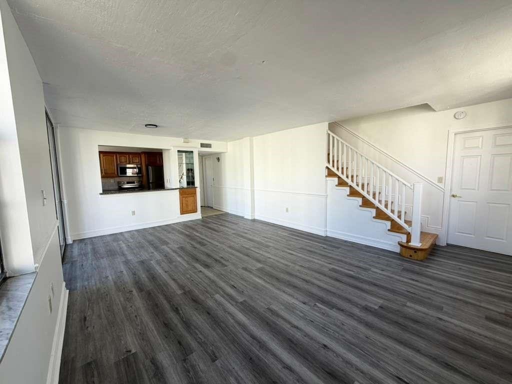 1754 NW 55th Avenue 204