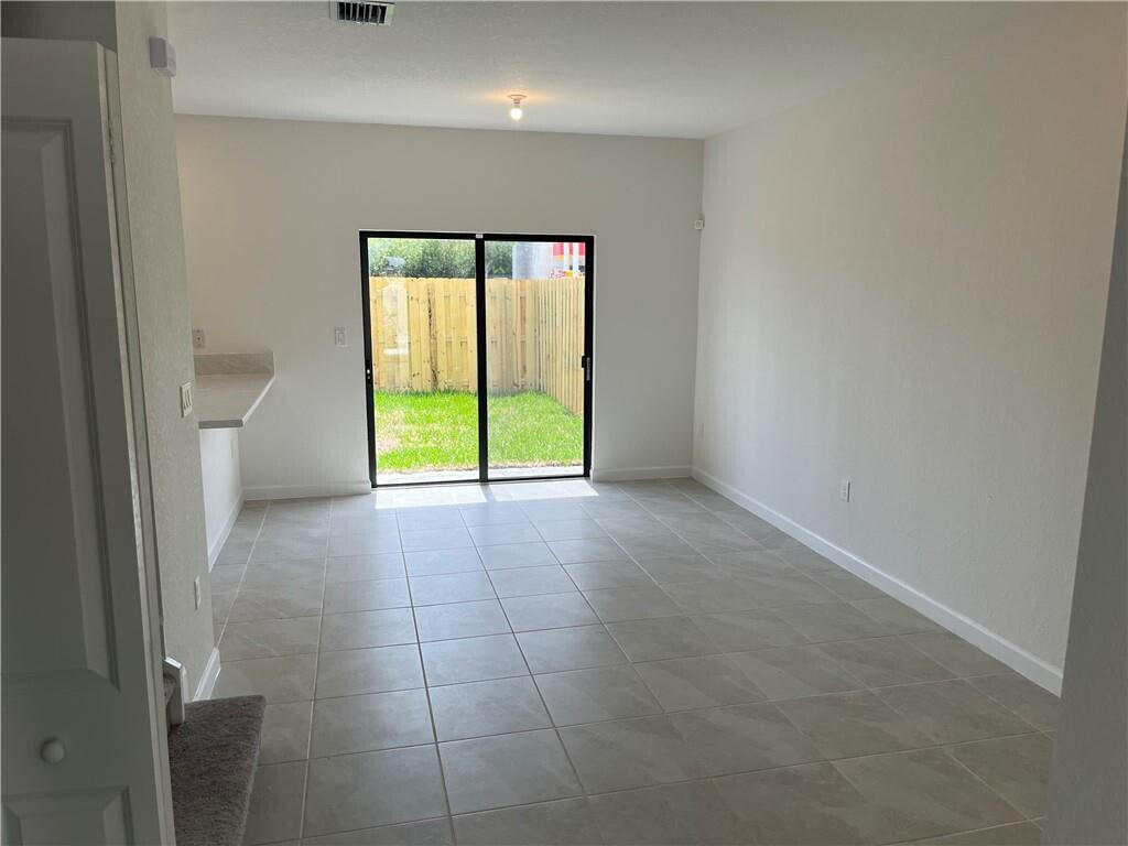 PINE ISLE - Residential Lease