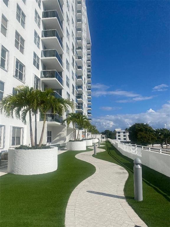 3015 N Ocean Blvd 11A