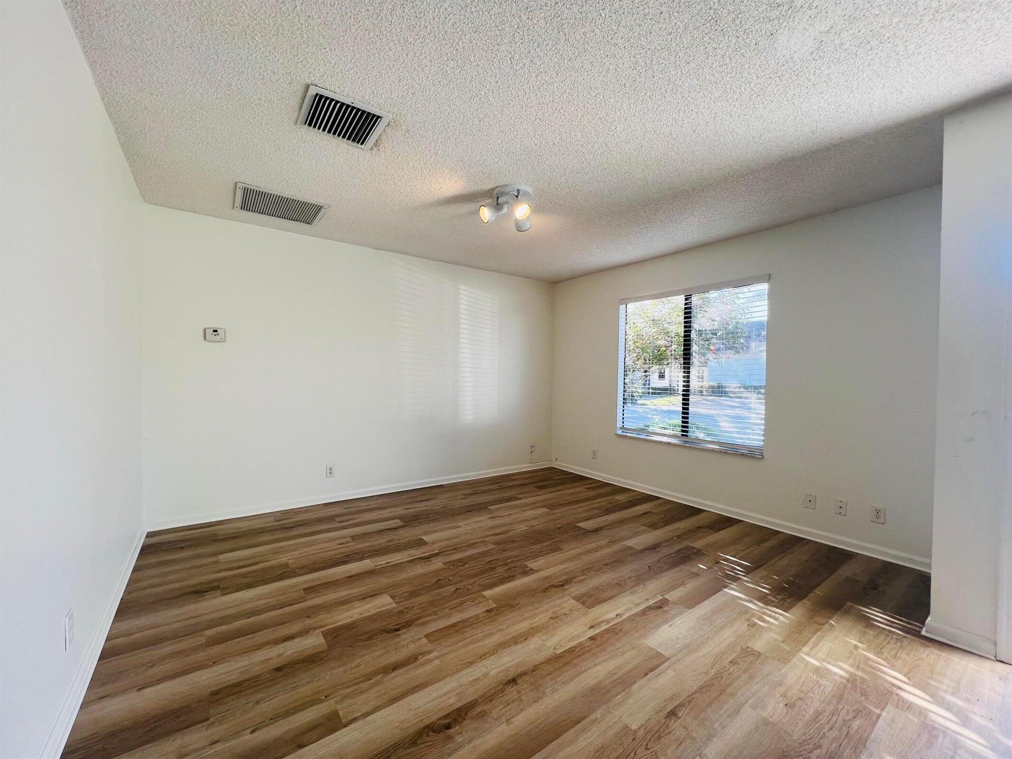 STURBRIDGE VILLAGE - Residential Lease