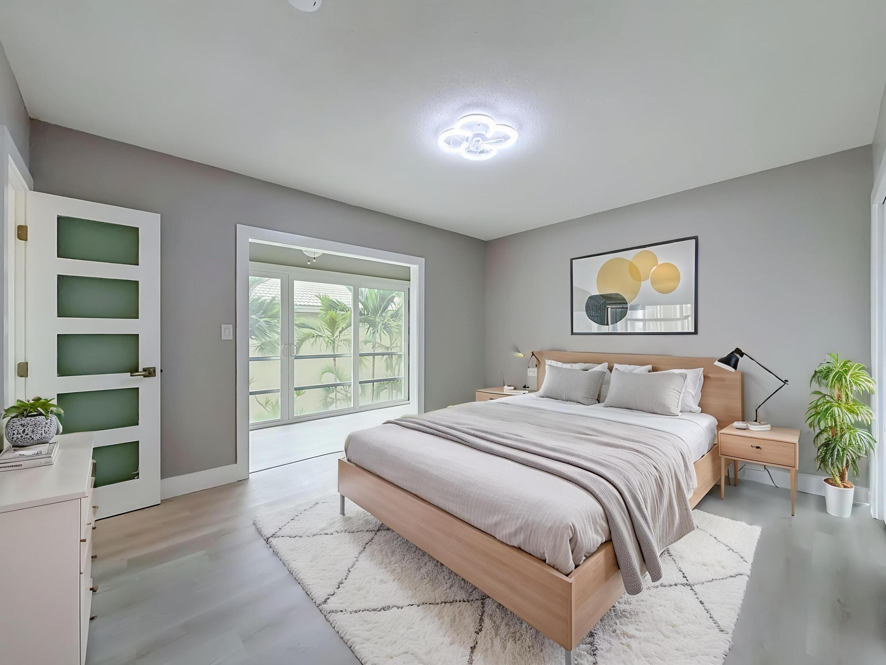 View photos, virtual tours, details... 1951 NE 39TH Street 340