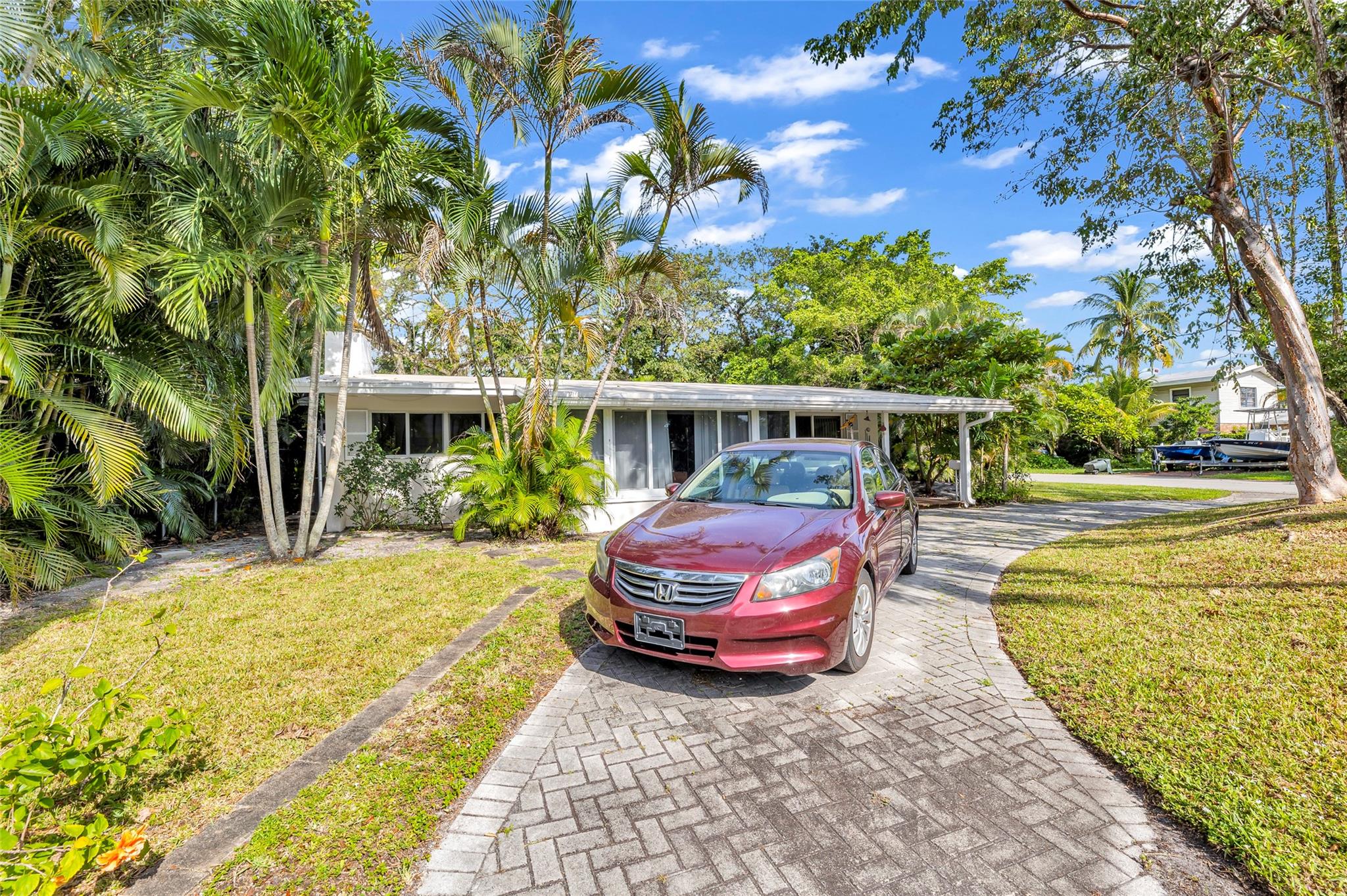 Lauderdale Harbors - Residential