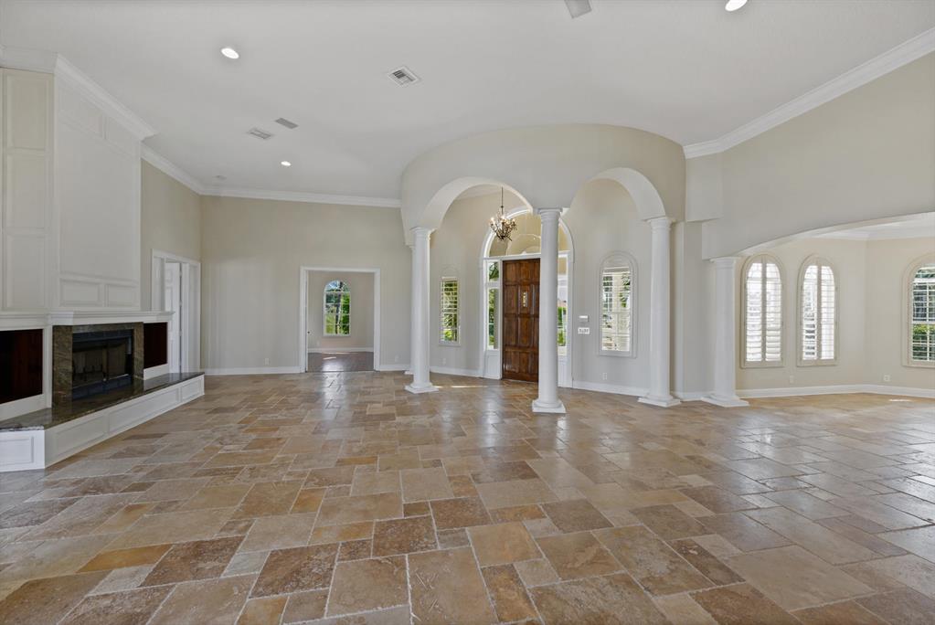 PALM BEACH POINT - Residential