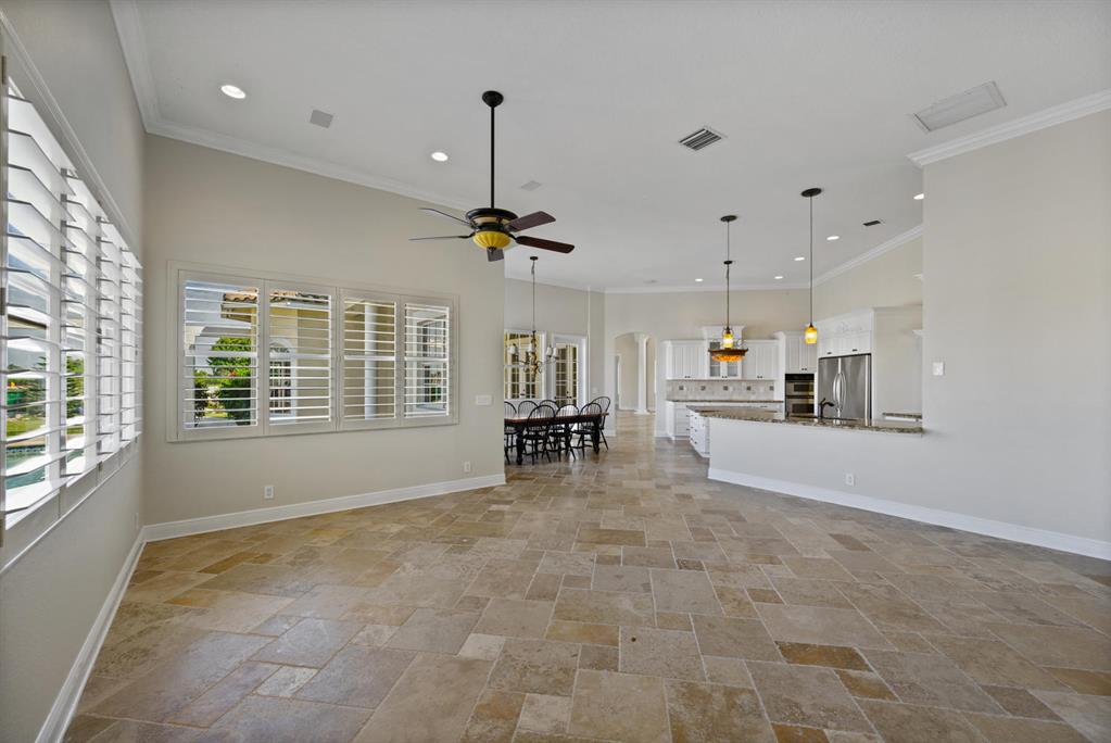 PALM BEACH POINT - Residential