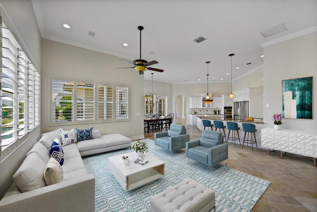 PALM BEACH POINT - Residential